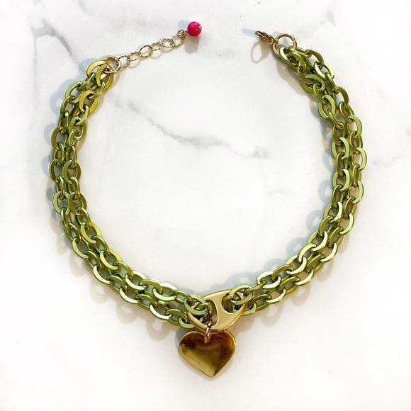 Gold heart Y2k chain necklace , 2000s nostalgia, chunky trendy necklace - Picture 3 of 9